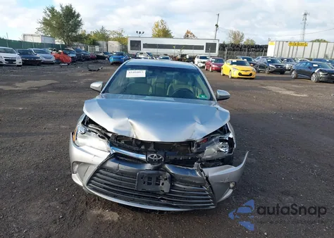 2015 Toyota Camry Le z USA, uszkodzony, nr VIN 4T4BF1FK6FR463818